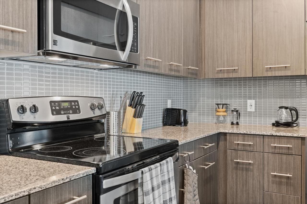 Luxe 3B/2B Getaway - Pool, Gym, Parking, Pet Wash Apartment Leander Exterior photo