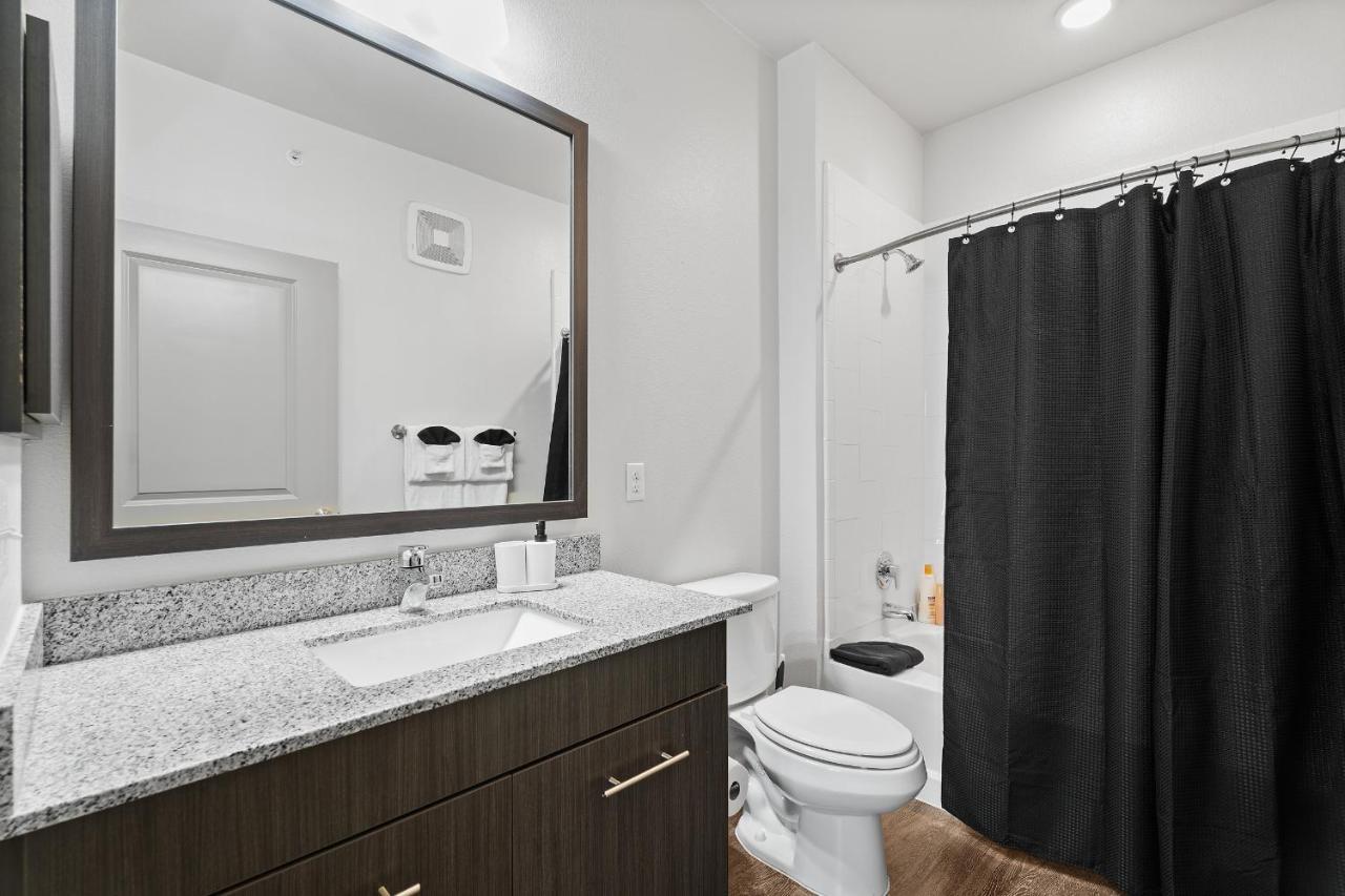 Luxe 3B/2B Getaway - Pool, Gym, Parking, Pet Wash Apartment Leander Exterior photo