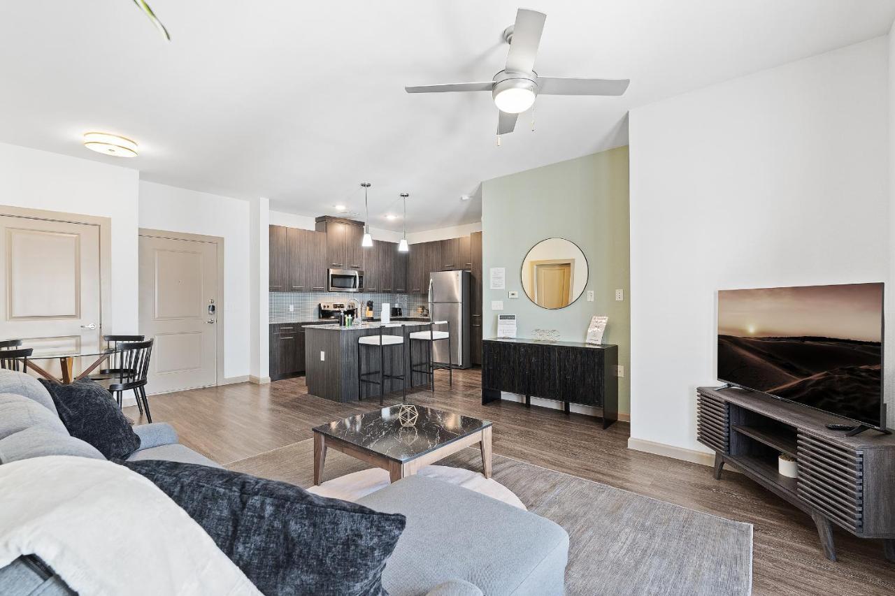 Luxe 3B/2B Getaway - Pool, Gym, Parking, Pet Wash Apartment Leander Exterior photo